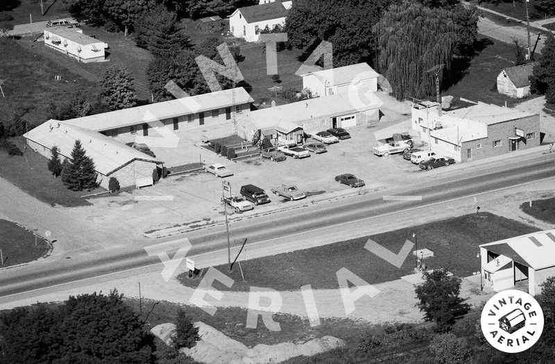 Paris Motel - 1987 Paris (newer photo)